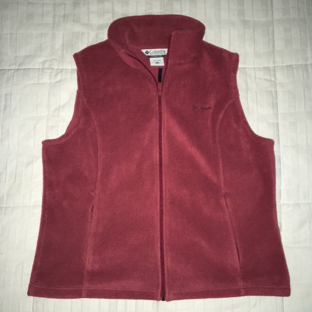Women’s large garnet vest